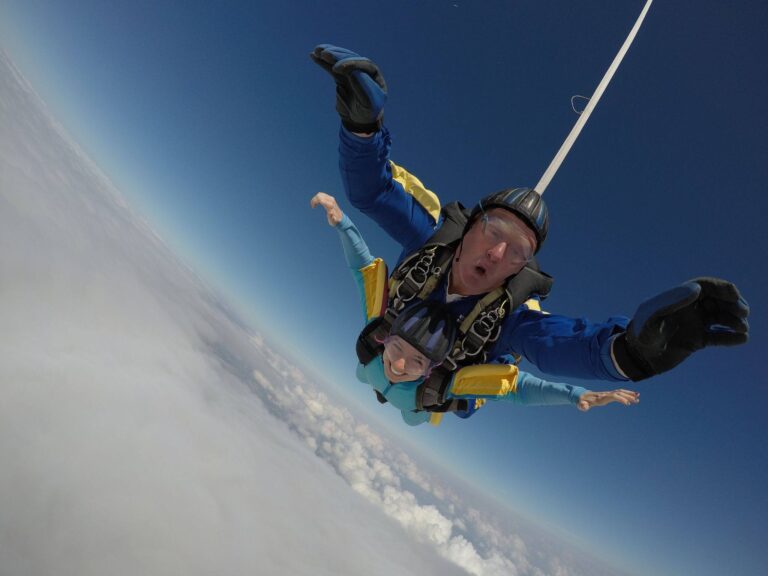 Emma - Skydiving